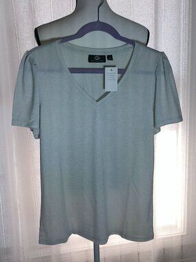 G by GIULIANA Tee Short Sleeve V-Neck Light Gray Shimmery NWT M